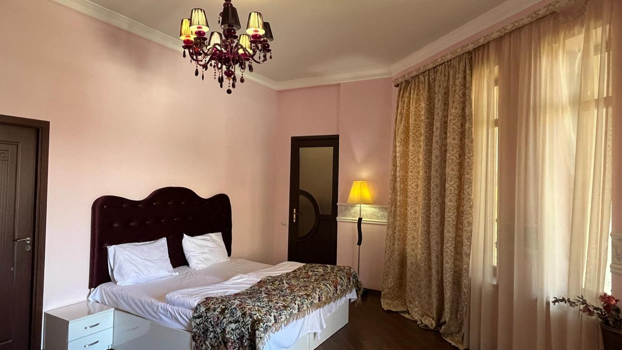 Ivy Boutique Hotel Yerevan Ngoại thất bức ảnh